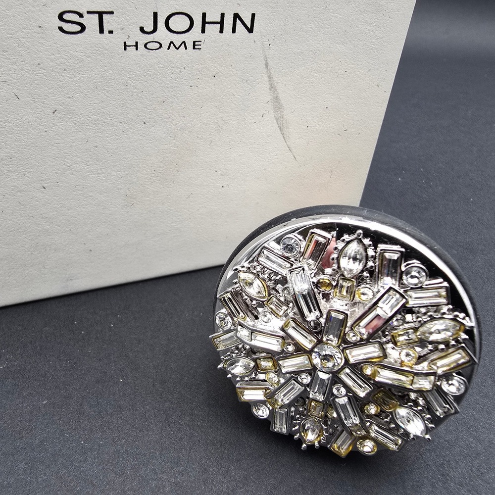 St John Home Crystal Snowflake Wine Bottle Stopper Silver Tone Holiday w box
